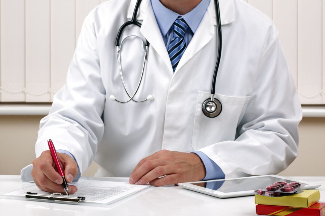 the doctor prescribes treatment for the worms